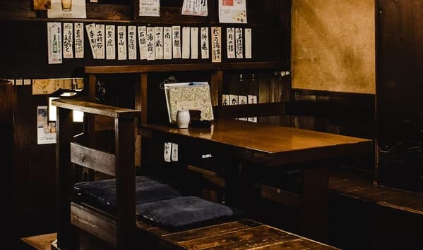 飲食業の倒産509件、その内訳を読む｜「居酒屋が最多」ではなく、近畿・関東はむしろ減った